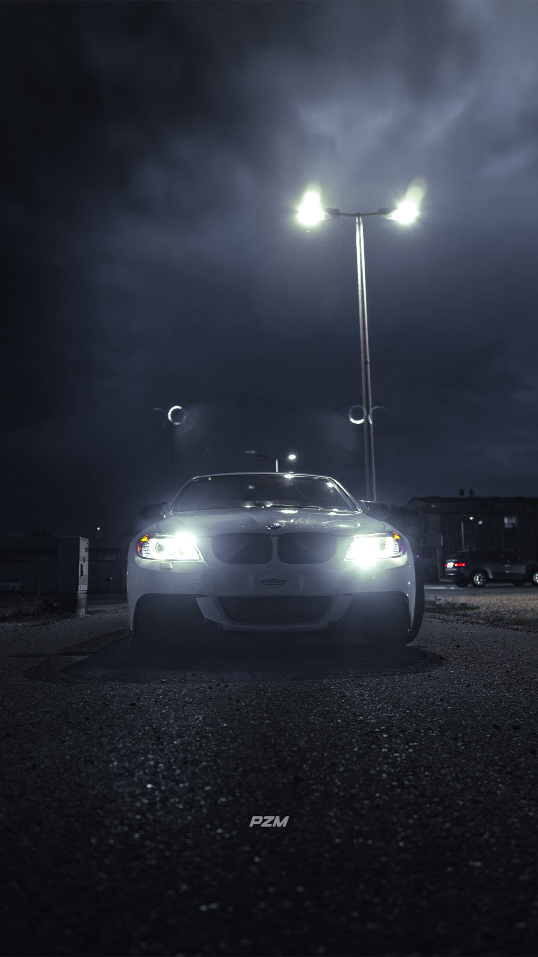 BMW E90 Hoodluxe