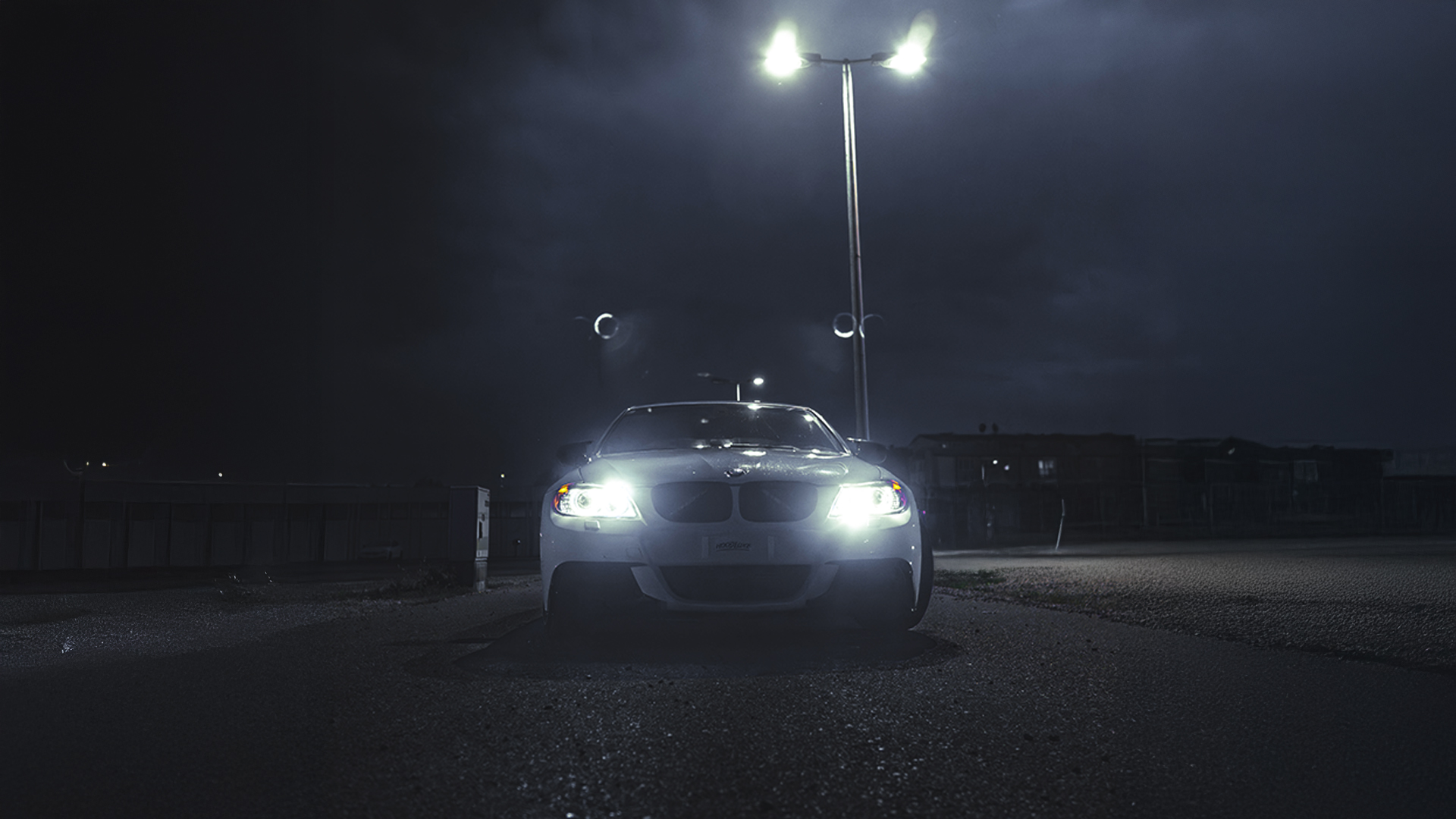 BMW E90 Hoodluxe